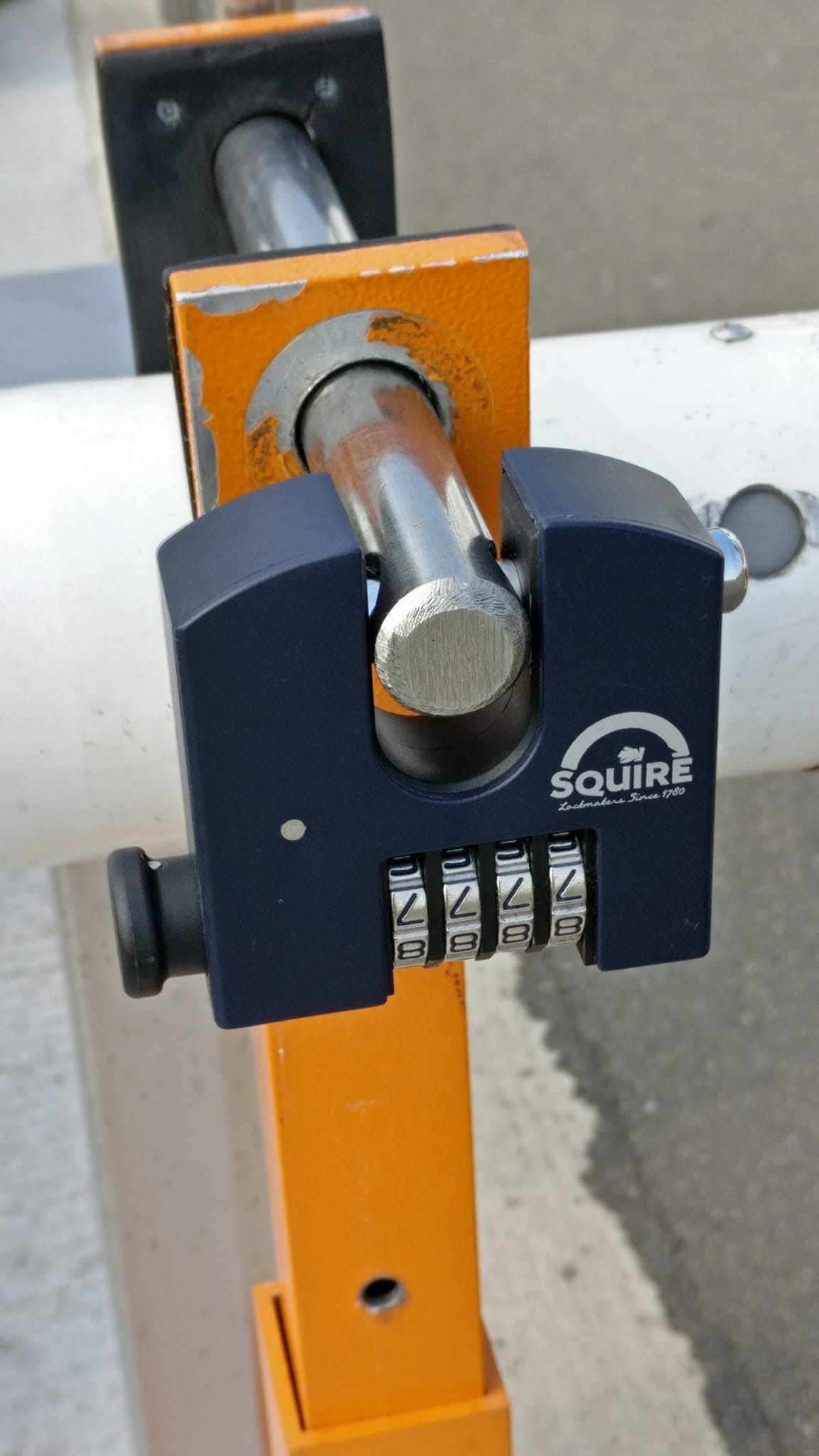 Slot